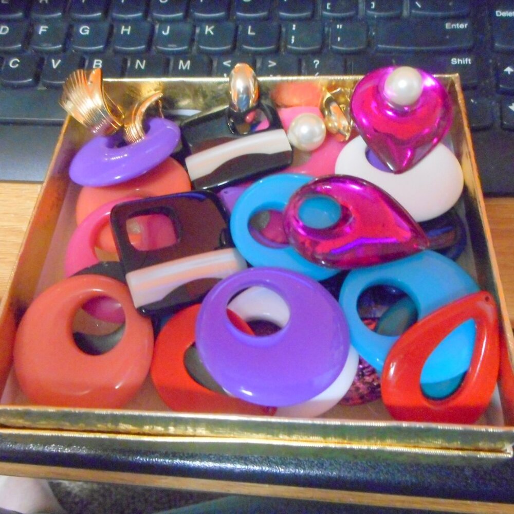 THE WHOLE BOX ... ALL INTERCHANGEABLE ... - Picture 4 of 6
